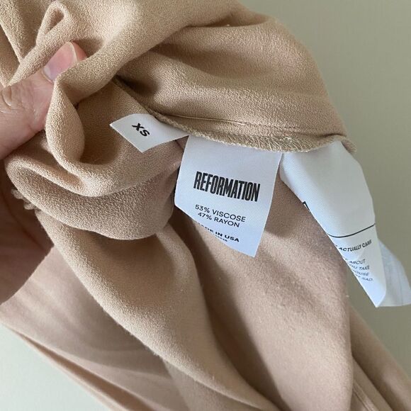 Reformation Long Full Length Maxi Dress in Nude Tan color size XS worn once - Picture 3 of 3